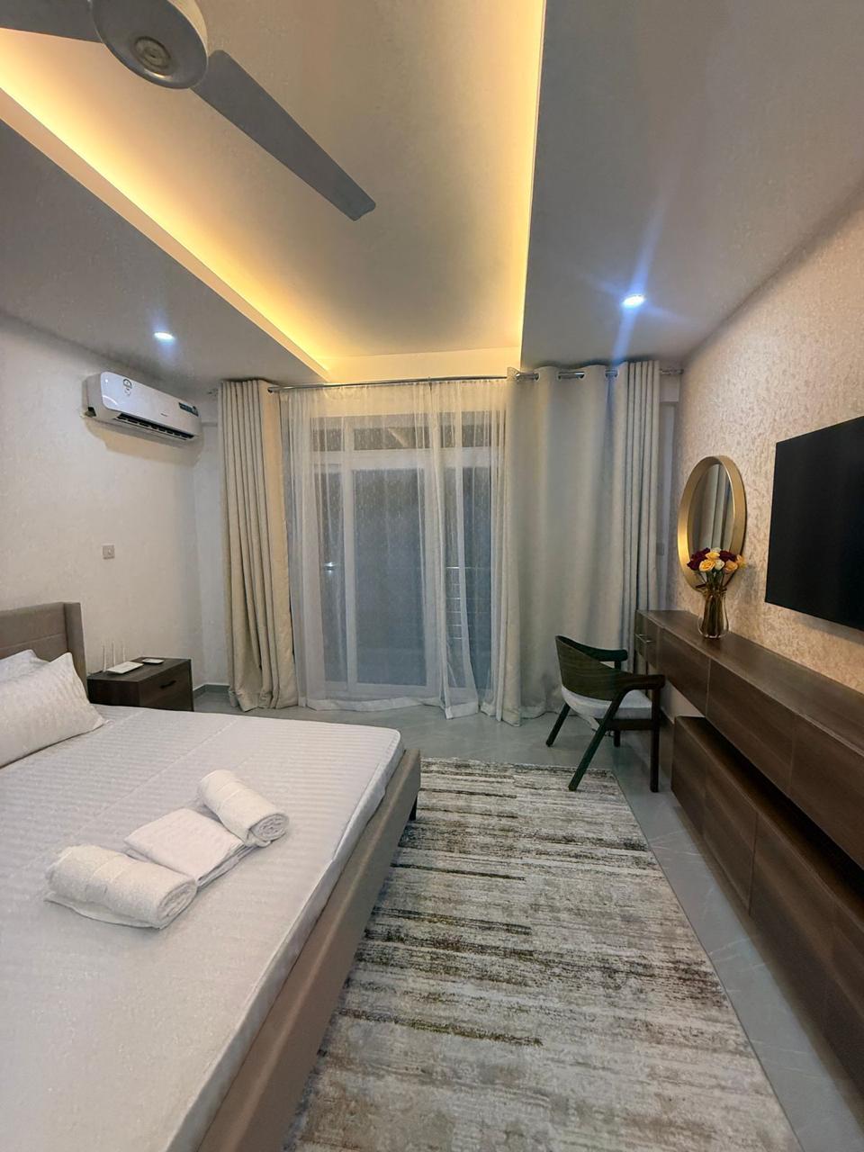 Bedroom detail