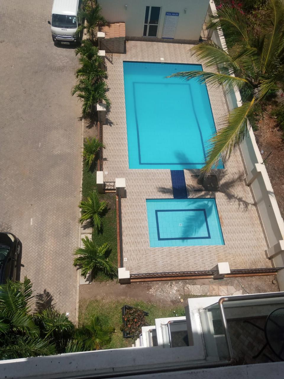 Pool aerial