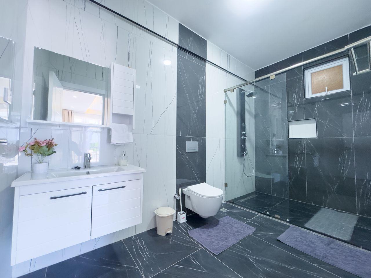 Twin room 2